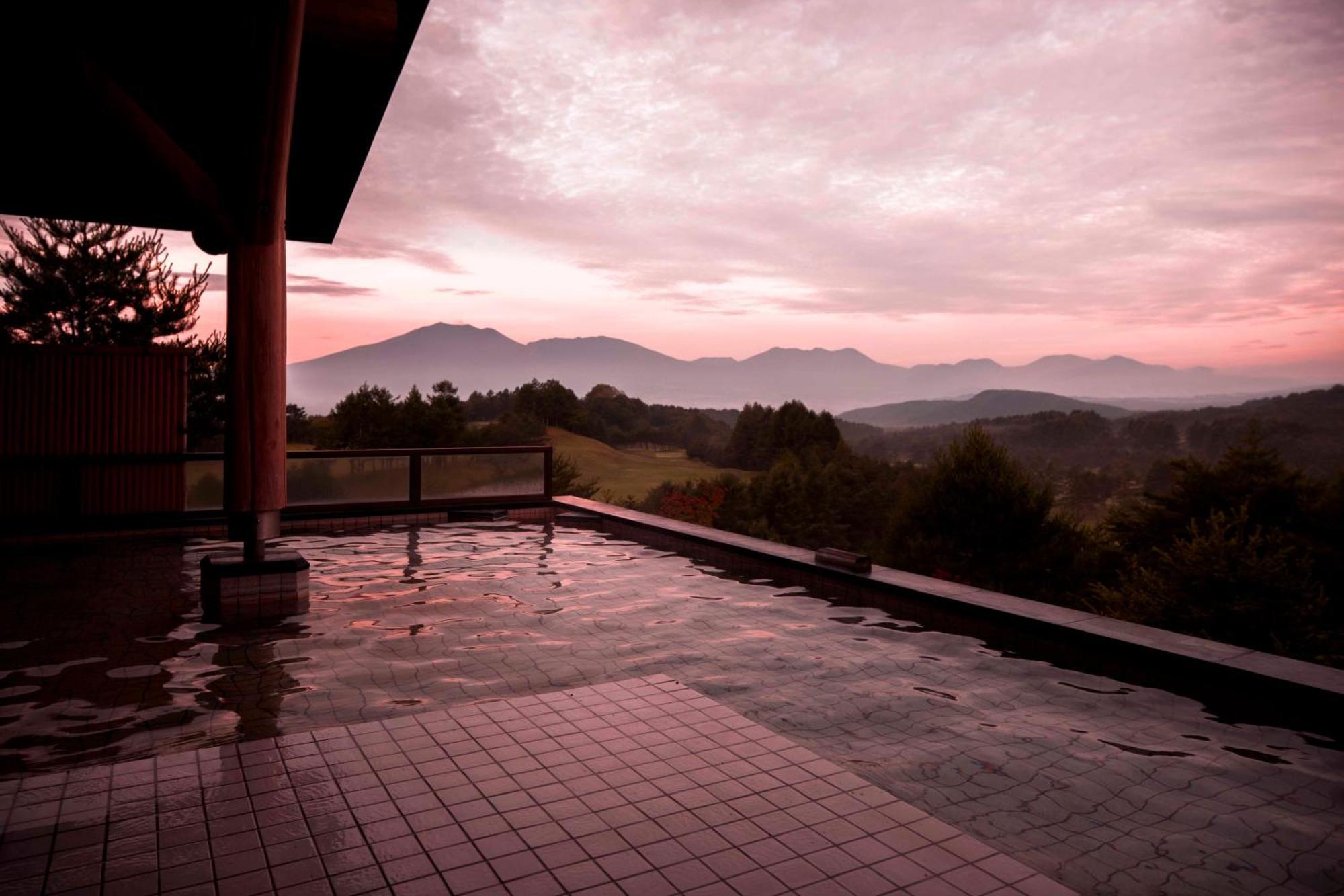 Tsumagoi Prince Hotel Buitenkant foto